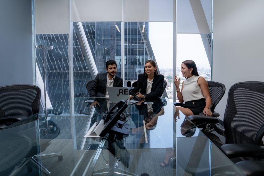 Expertos-oficinas-corporativas-guadalajara 71 bienes raices recco